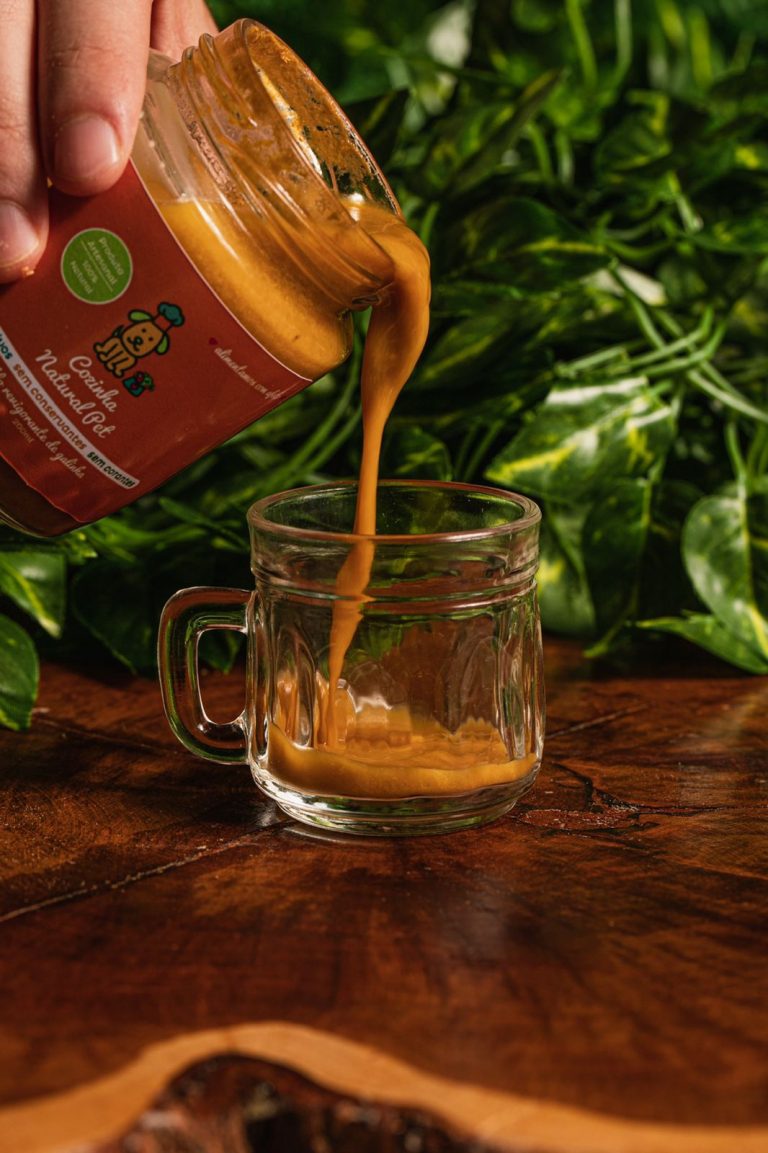 caldo revigorante de galinha