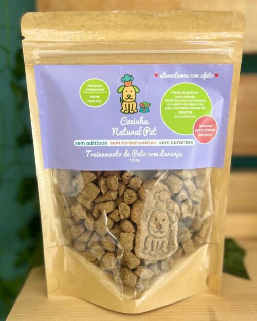 Treinamento de pato com laranja